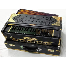 Armonio negro y dorado con Palitana 